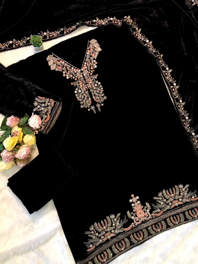 Maryams 184 Velvet Embroidered Wholesale Pakistani Suits Suppliers In Mumbai